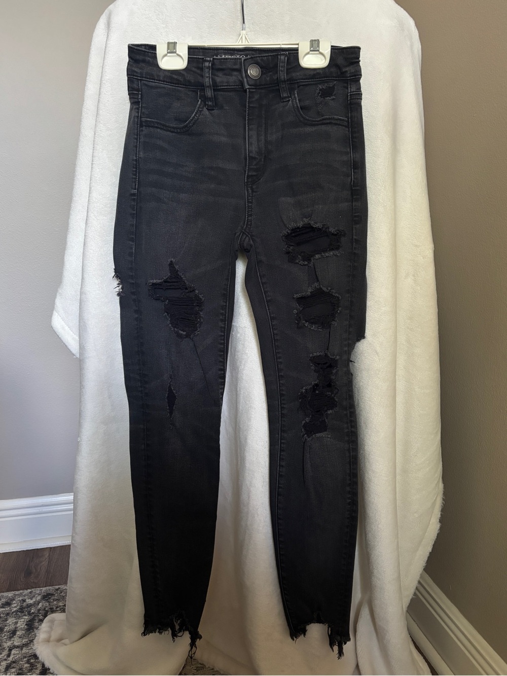 American Eagle Black High-Rise Jegging